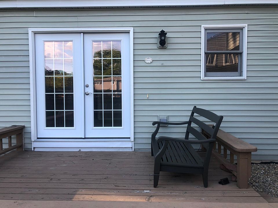 1st image of 1907 N Fairview Ave