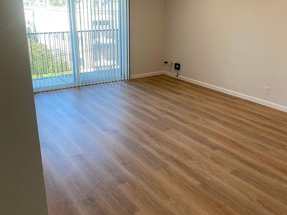 3rd image of 346 Hanover Ave APT 301