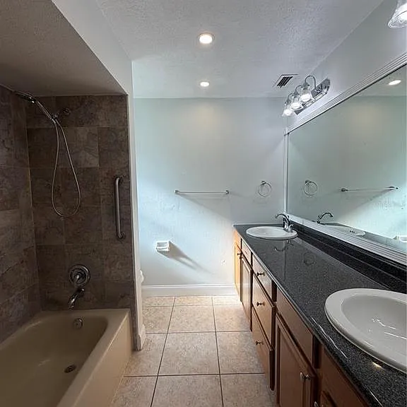 6933 Rembrandt Dr — Photo 25