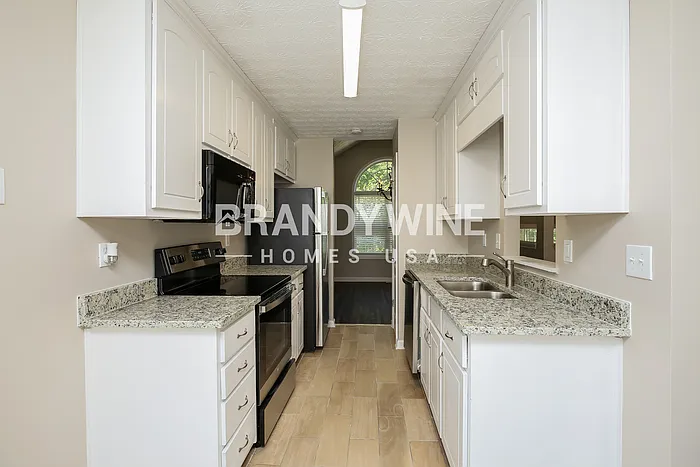 814 Evergreen Dr — Photo 7