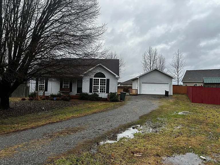 121 Hillcreek Ct — Photo 1