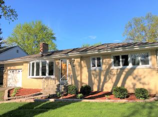 115 S Forrest Ave, Arlington Heights, IL 60004