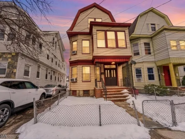 34 Leo Pl, Newark City, NJ 07108