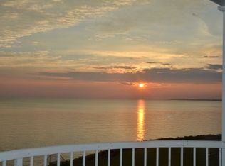 2856 Whispering Shores Dr, Vermilion, OH 44089