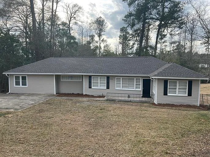 2823 Barbara Rd