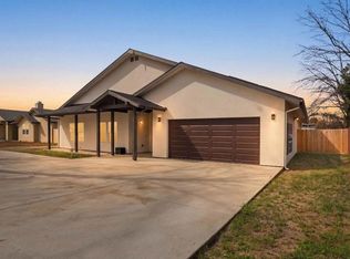 9391 Los Coches Rd, Lakeside, CA 92040