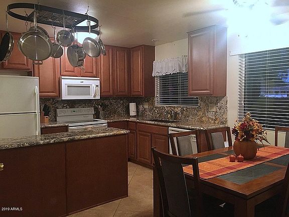 Lots of counter space!