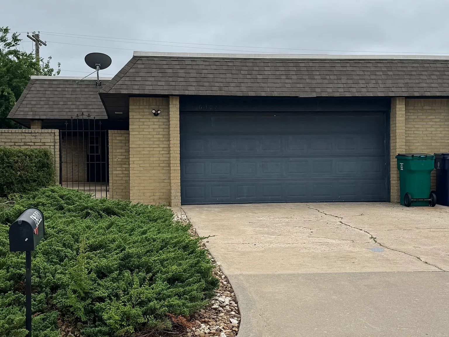 2 bed, 1200 sqft, $1,250 — Photo 3