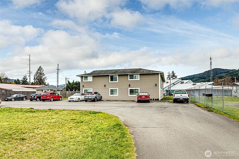 3rd image of 97 S Elderberry Avenue