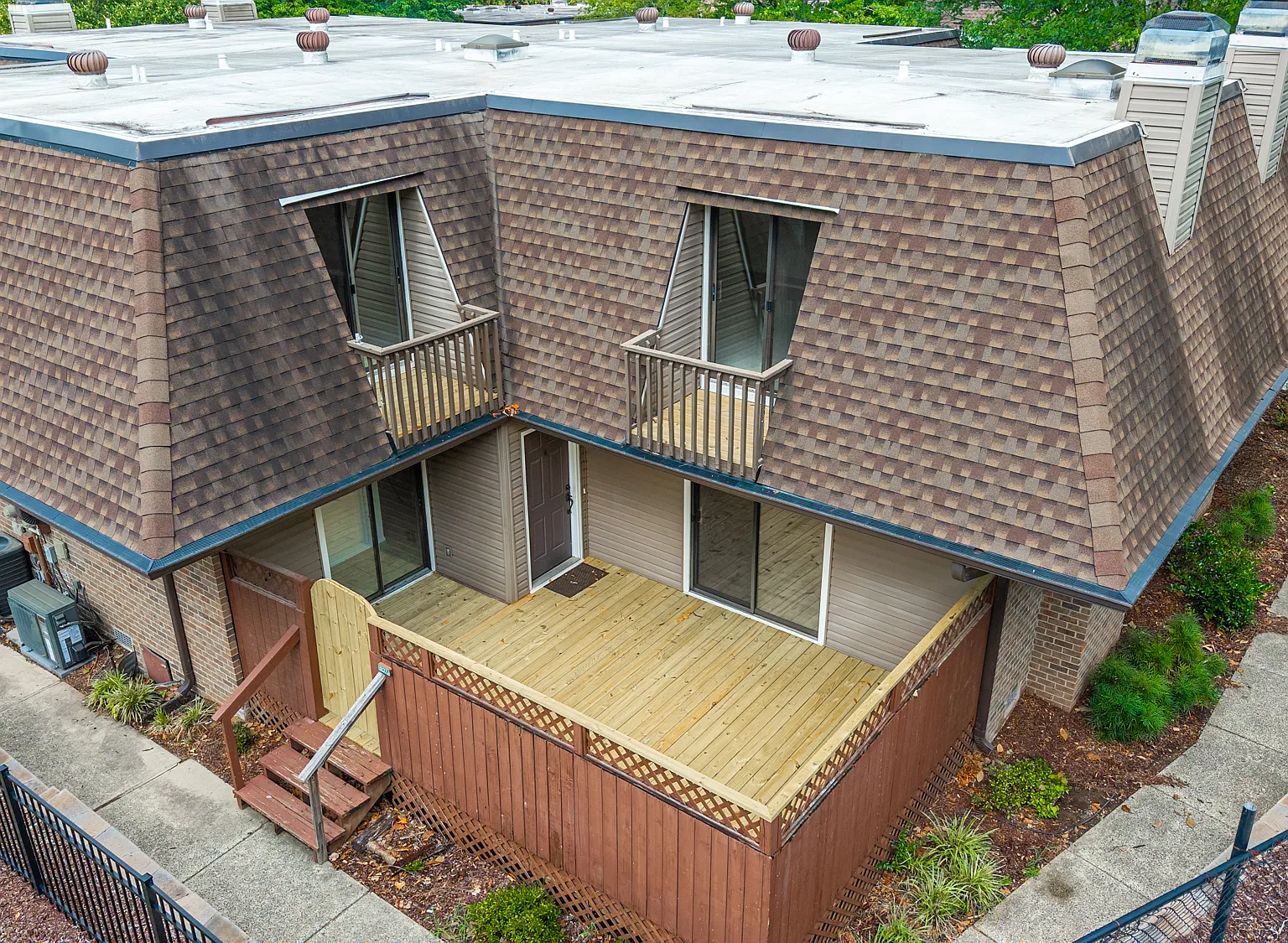 2 bed, 1225 sqft, $1,650 — Photo 2