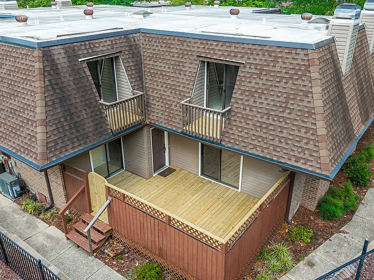 107 Finley Forest Dr #107 — Photo 2