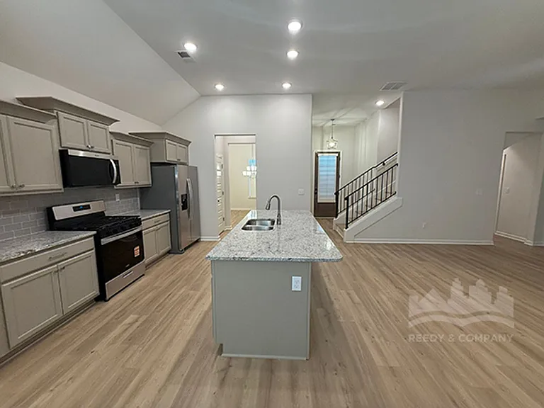 340 Chesnut Ridge Cv — Photo 6