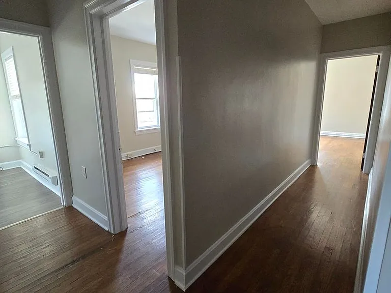 145 E North Ave — Photo 17