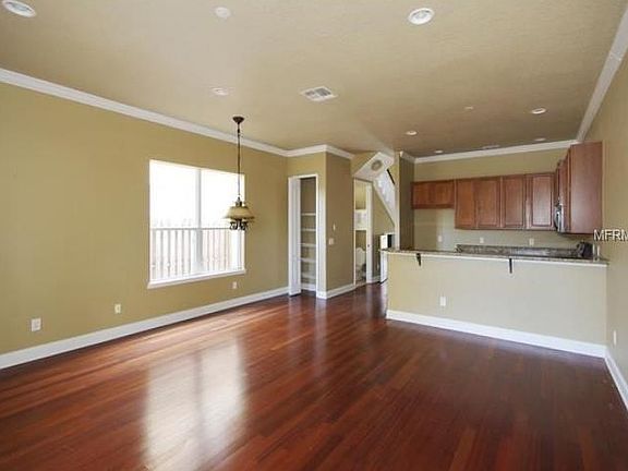 4th image of 2607 E Jefferson St Floor 3