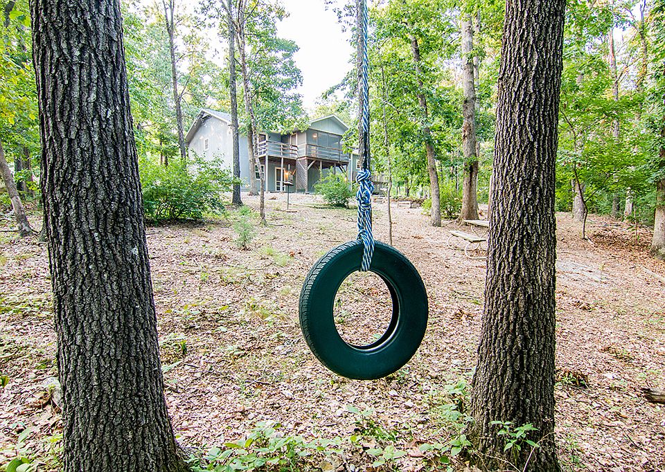 1st image of 17 Merritt Cir