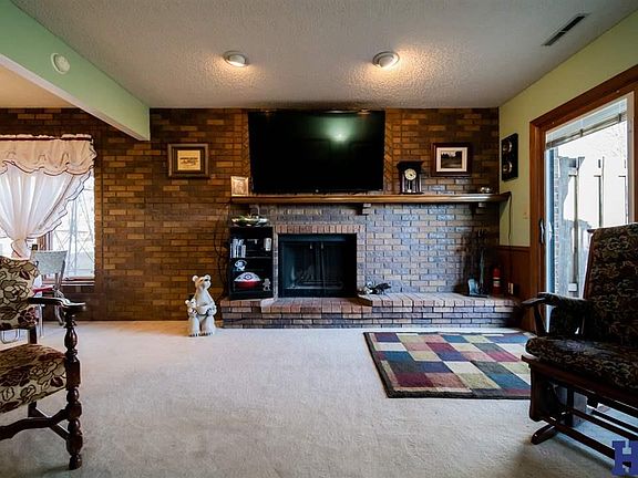 5th image of 6431 Boxelder Dr