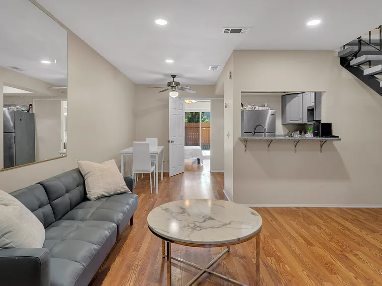 1414 Everton Pl — Photo 4