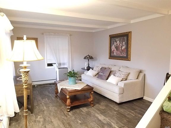 2nd image of 600 Dryden St