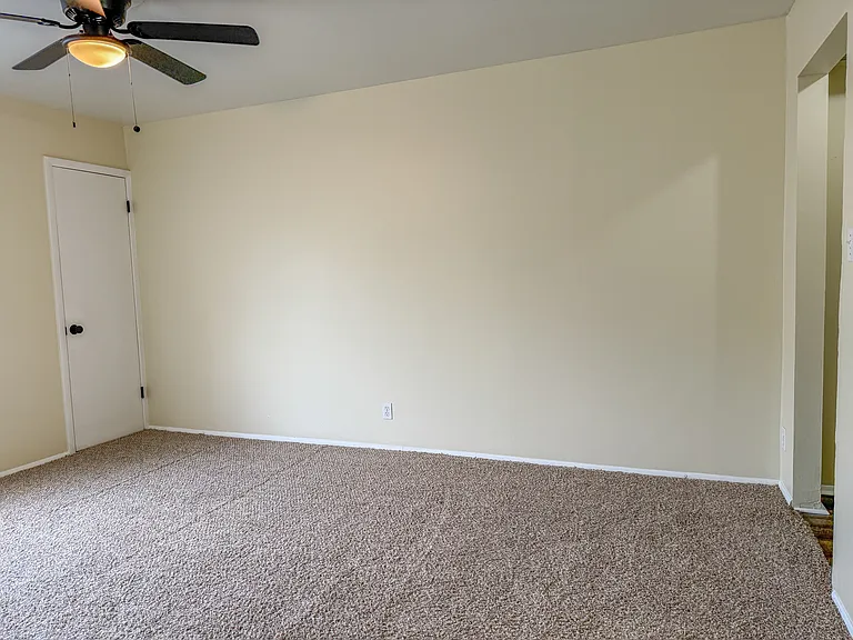7321 S Yale Ave #219 — Photo 9