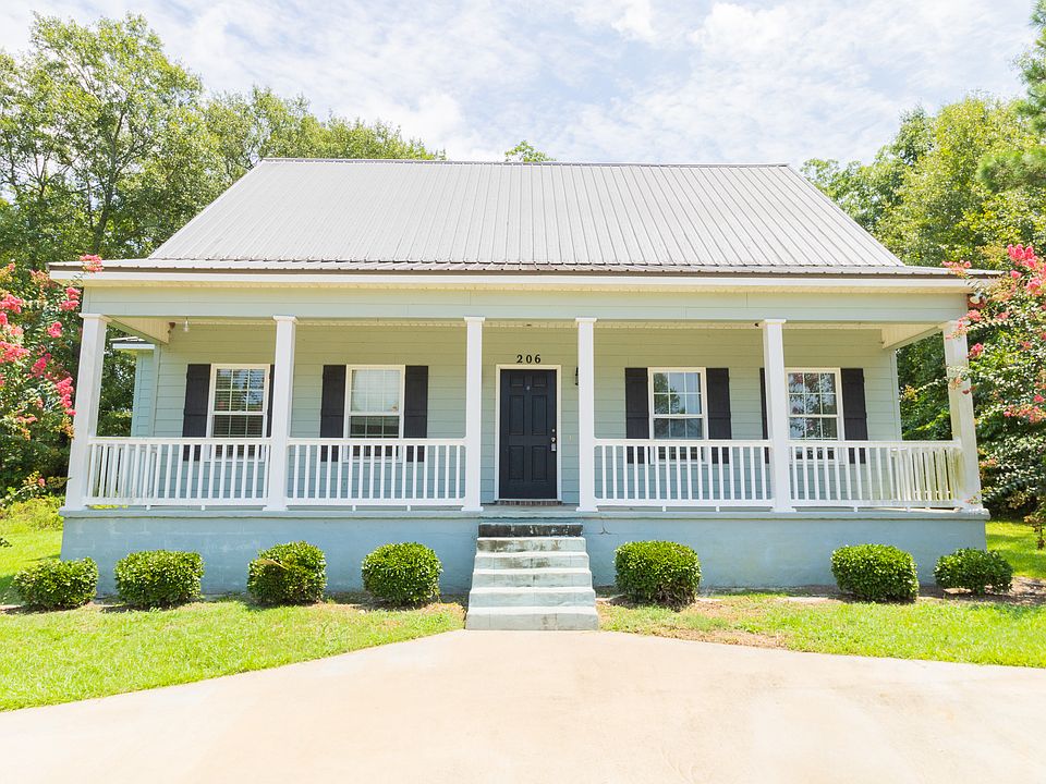 1st image of 206 Little Magnolia Ln
