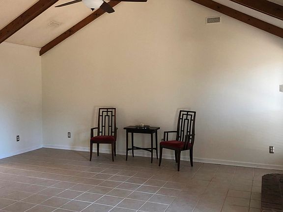 B4DE8B70-1BAC-4428-A214-501918ECCF99