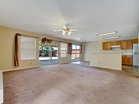 5th image of 1810 Terrace Dr