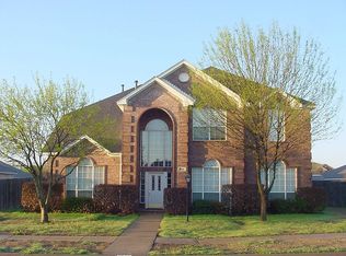 2927 Olympia Dr, Grand Prairie, TX 75052