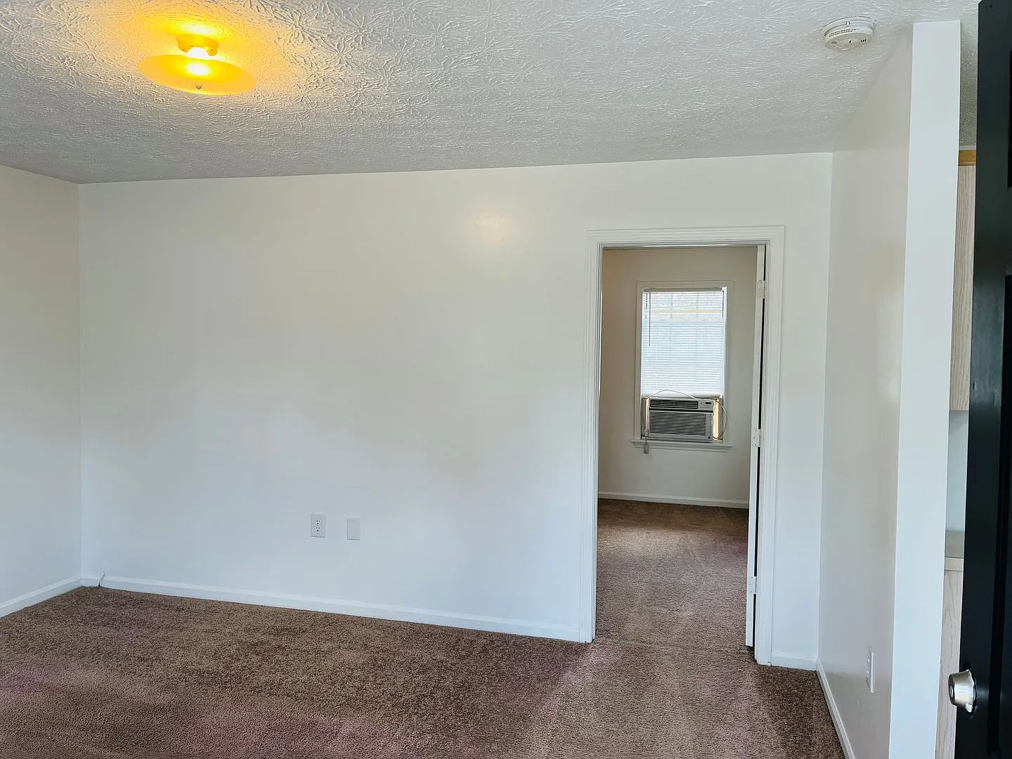 47 Robinson St — Photo 4