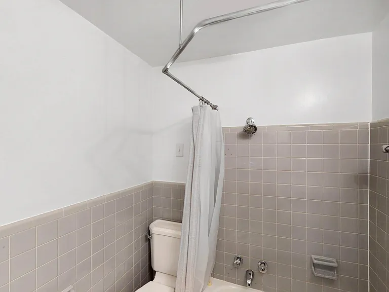 1306 Francisco Dr — Photo 14