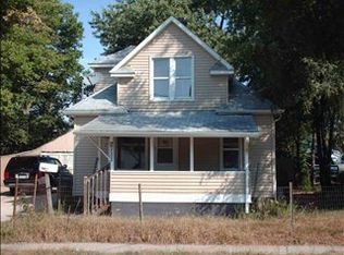 2111 Mulberry St, Waterloo, IA 50703