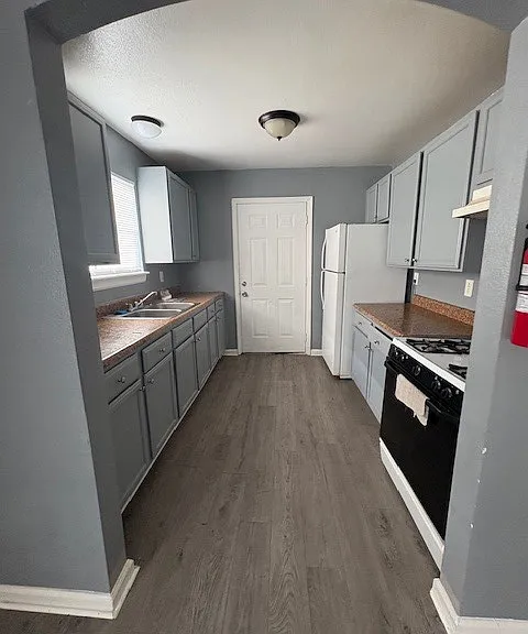 7046 Avenue F — Photo 39