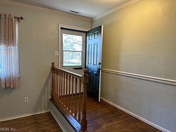 4th image of 5340 Challedon Dr