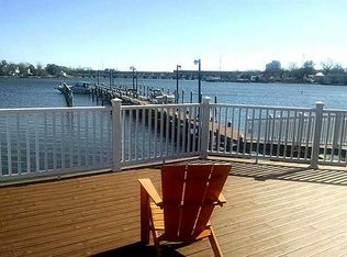 228 Island Cove Ct APT C, Hampton, VA 23669