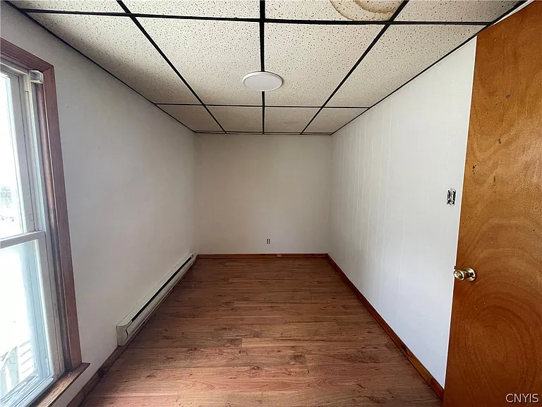 424 W Court St — Photo 5