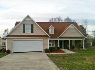 176 Mill Stone Dr, Calhoun, GA 30701