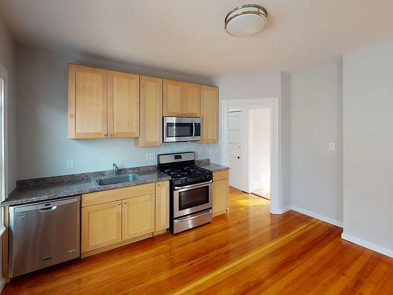 253 Arlington St #2-DUPE2 — Photo 8