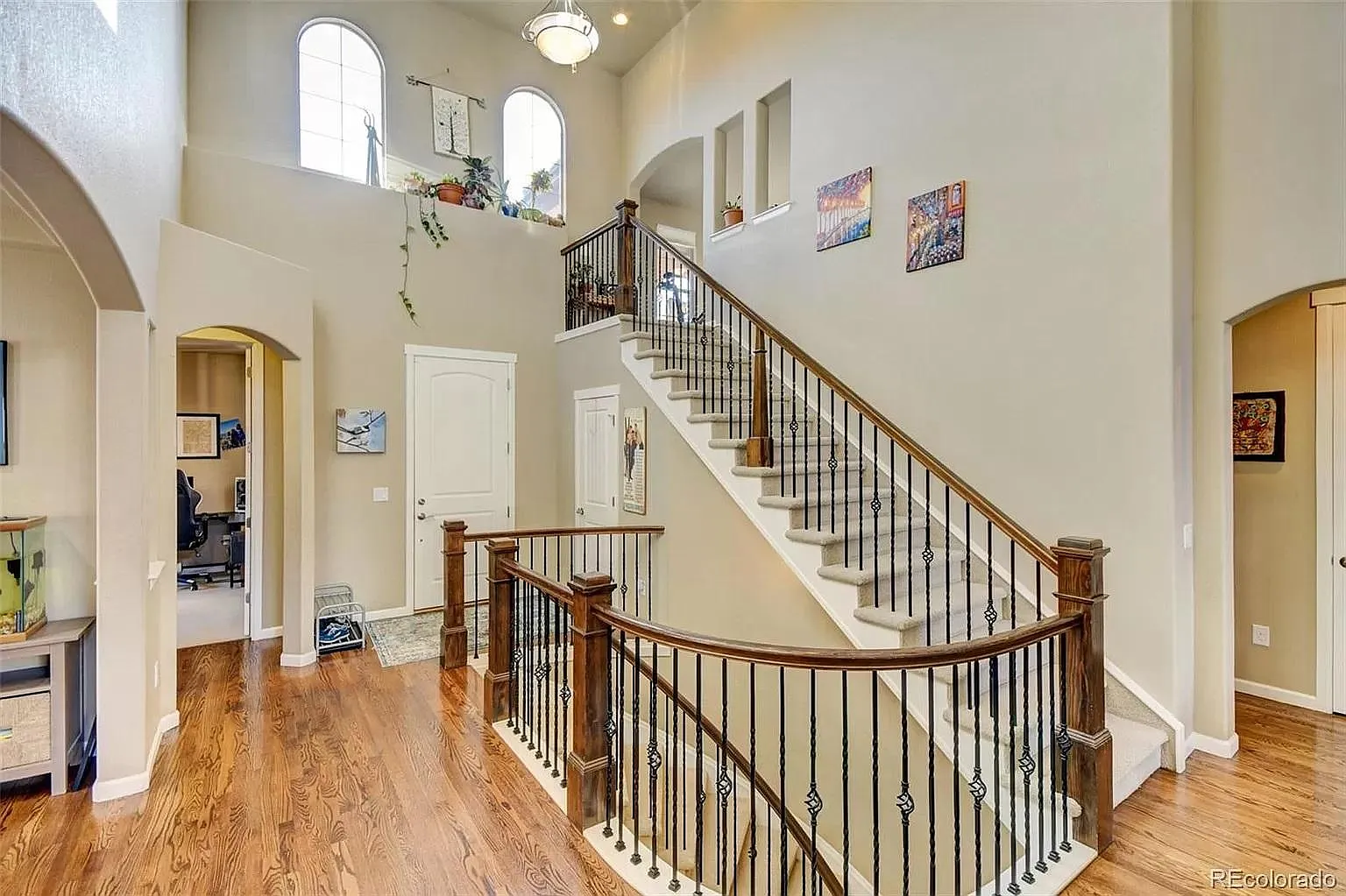 5 bed, 4071 sqft, $5,400 — Photo 4