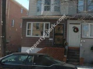 7742 79th St, Ridgewood, NY 11385