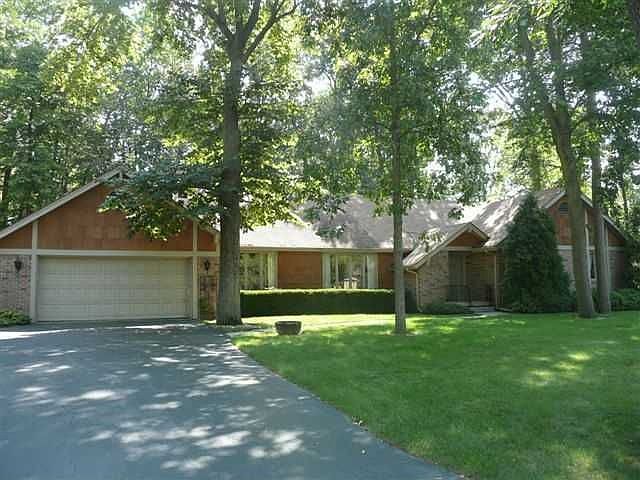1st image of 892 Apple Creek Dr