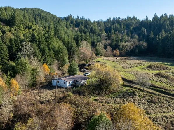 45275 Highway 242, Myrtle Pt, OR 97458