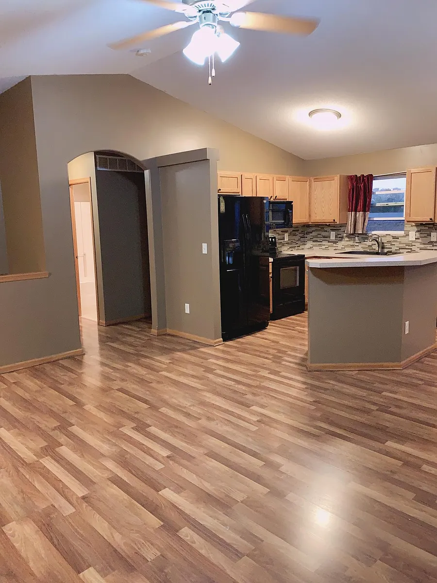 Kitchen - 10502 E Fawn Grove St