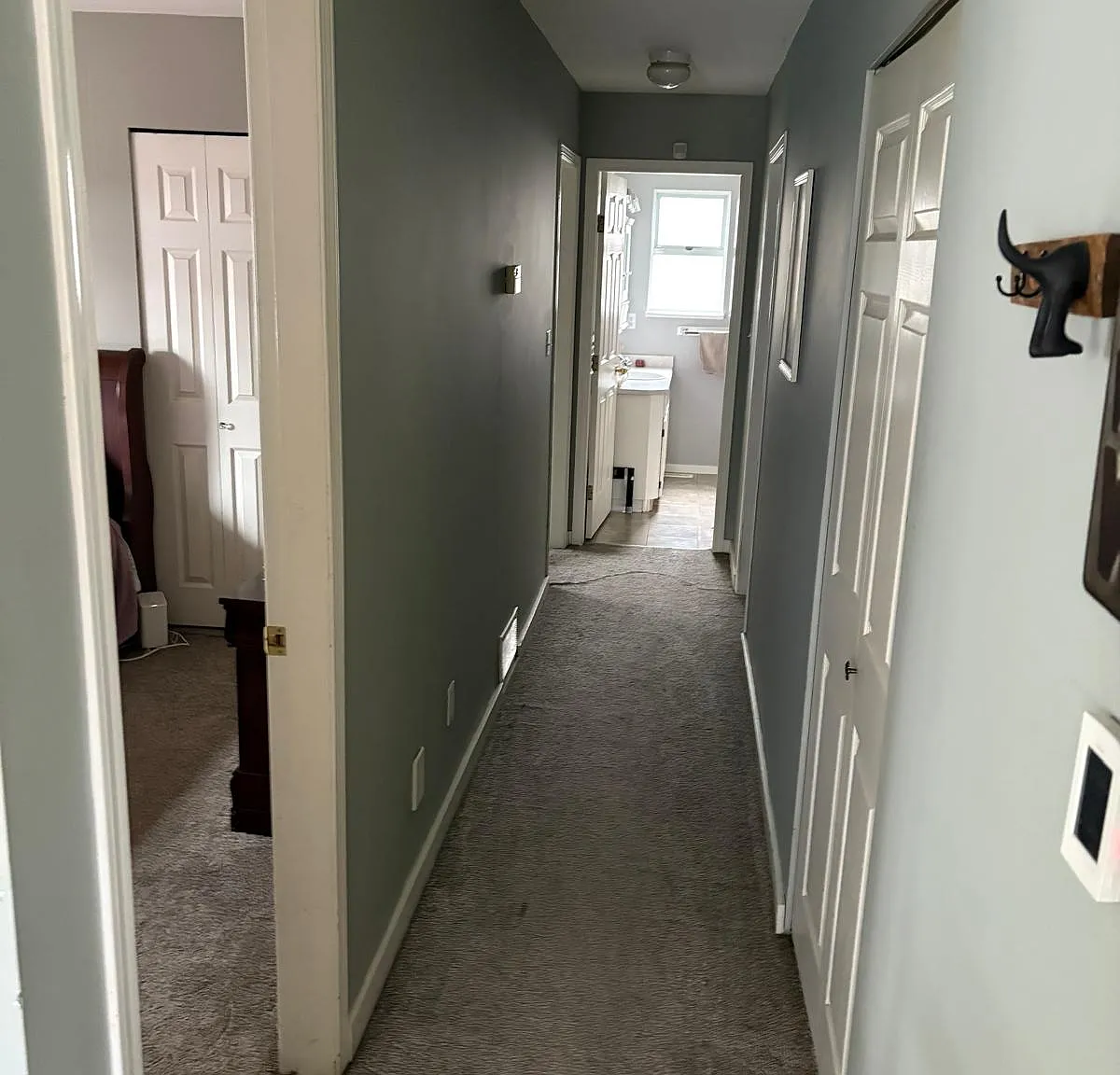 60a Ave, Surrey — Photo 4