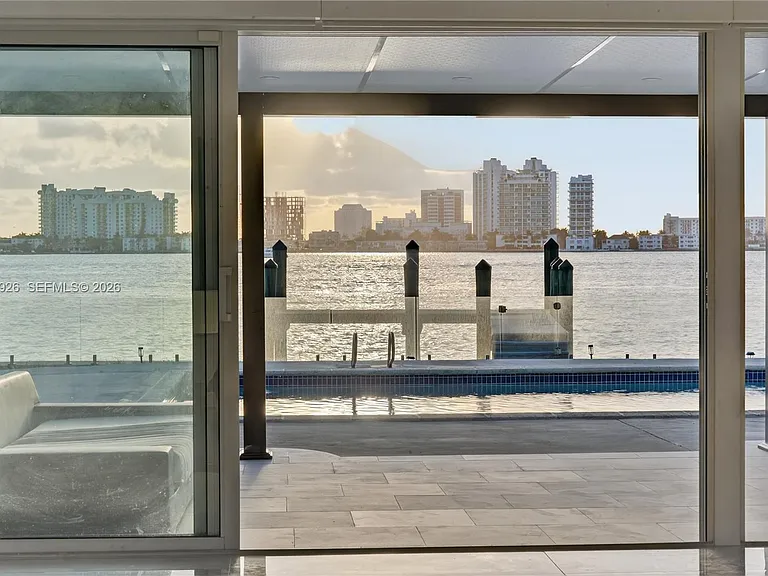1101 S Shore Dr #1 — Photo 41