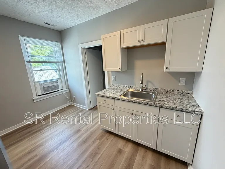 243 S Main St #10 — Photo 3