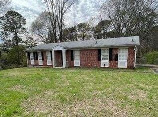 6695 Wolf River Dr, Riverdale, GA 30274