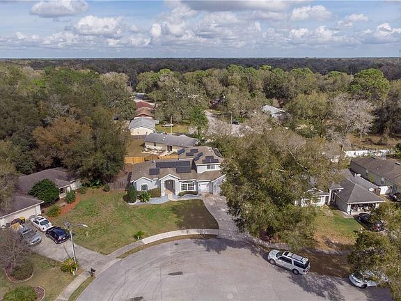 5th image of 830 Arawana Dr