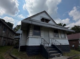 1814 Manchester Rd, Akron, OH 44314