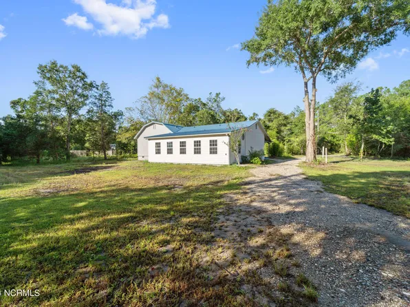 269 Highway 172, Hubert, NC 28539