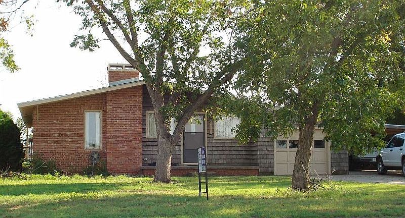 1st image of 3211 Northwest Dr