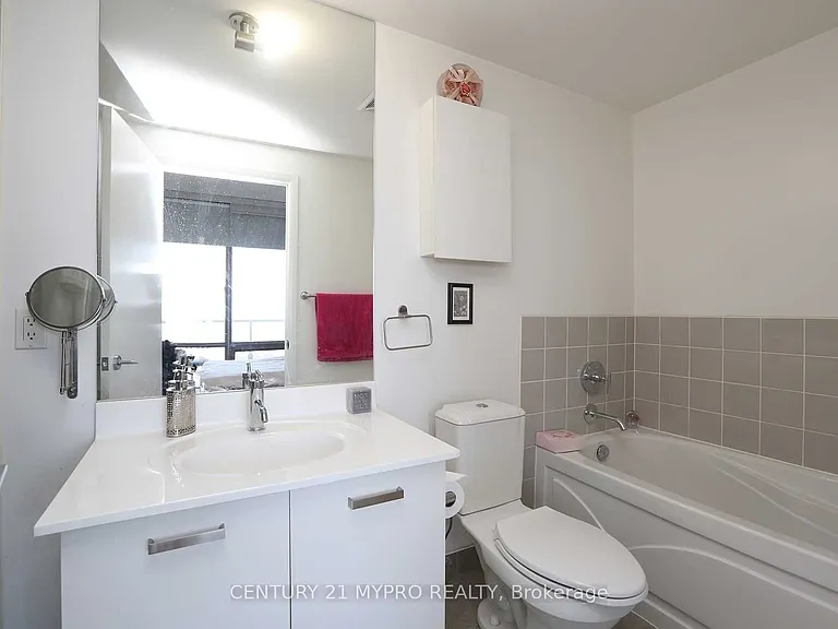 832 Bay St #4508 — Photo 13
